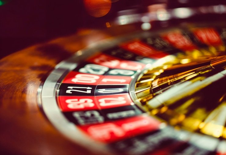 idagent138 app running on Android phone showing live baccarat table with multi-camera feed